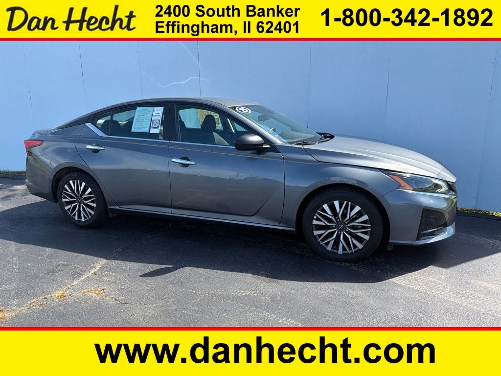 2025 Nissan Altima 2.5 SV in Gun Metallic — front three-quarter view